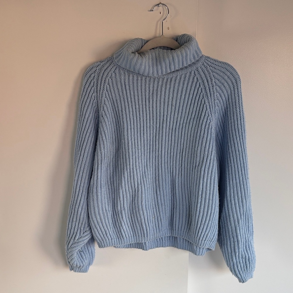 Unique Vintage Soft Blue Turtle Neck Sweater